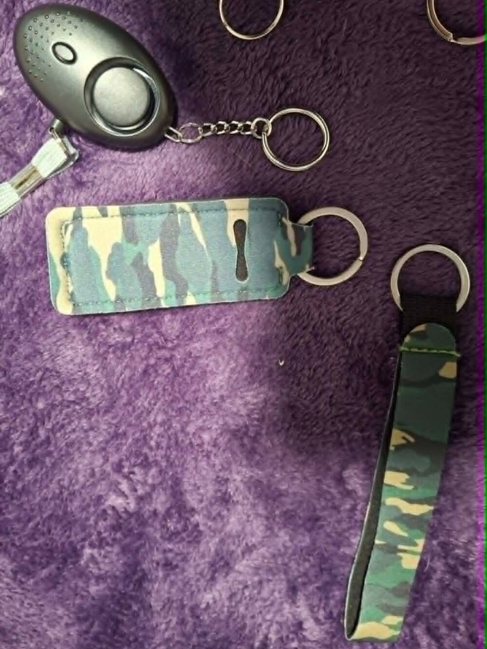 NWOT Green Camo Safety Keychain w/Alarm - Picture 4 of 5